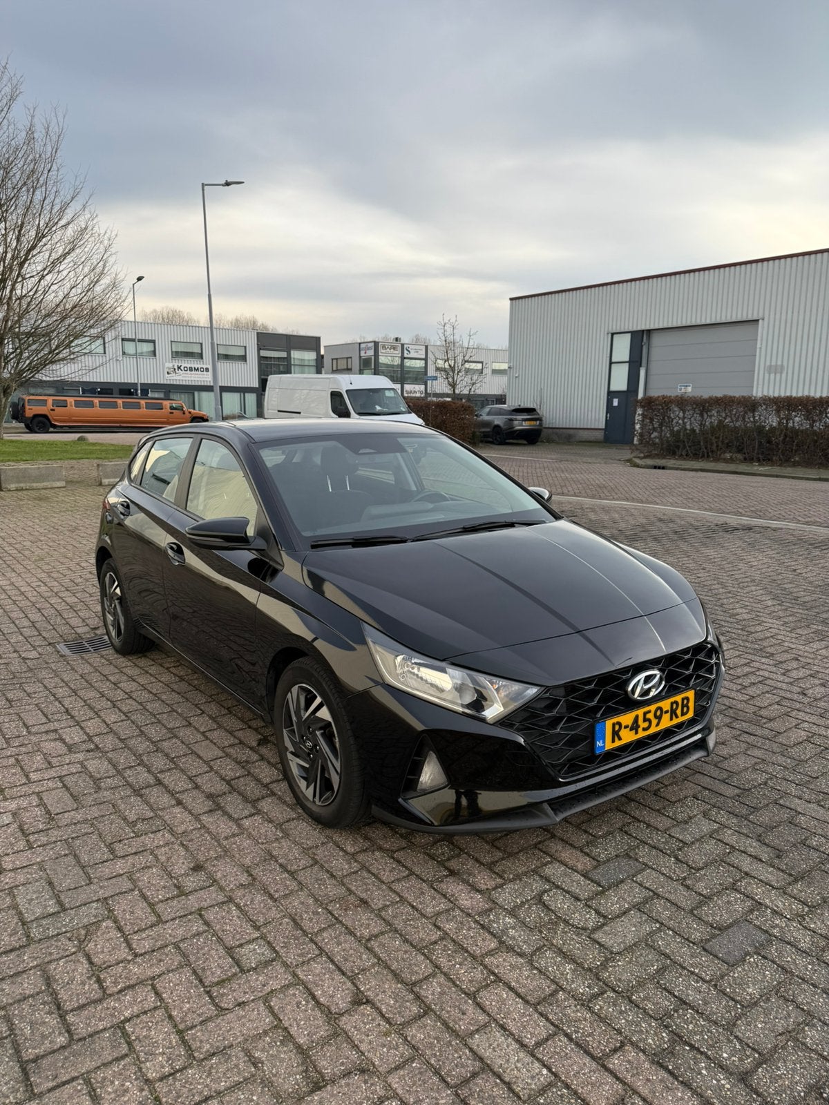 Hyundai i20 | 2022 | groot scherm | Apple carplay, Voorwielaandrijving, 450 kg, Zwart, Origineel Nederlands