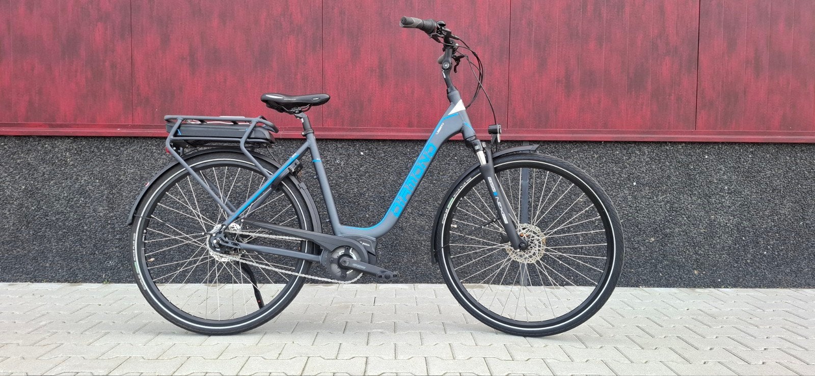 Diamond Liberty Elektrische damesfiets Bosch 28 inch, Fietsen en Brommers, 53 tot 56 cm, Versnellingen, Zo goed als nieuw, Ophalen