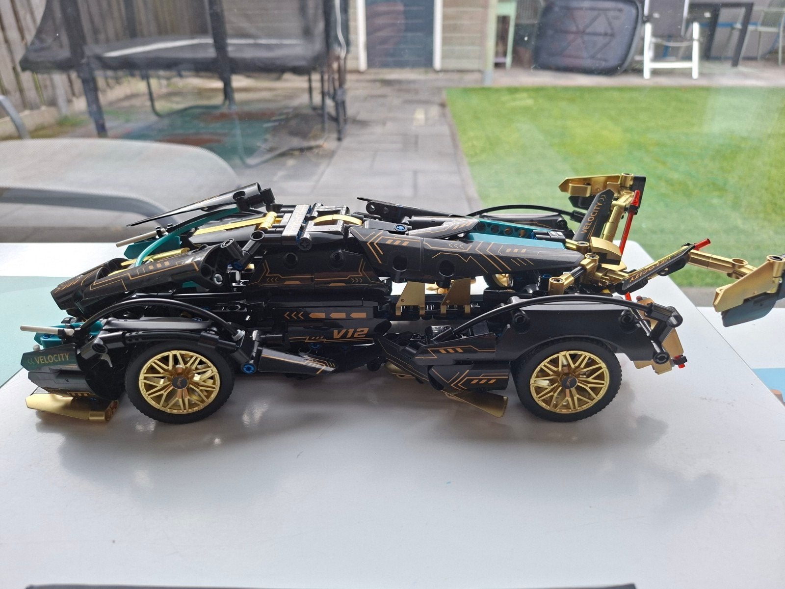 Block Racing V12 Technic Model - Geen LEGO, Ophalen, Zo goed als nieuw, Overige merken