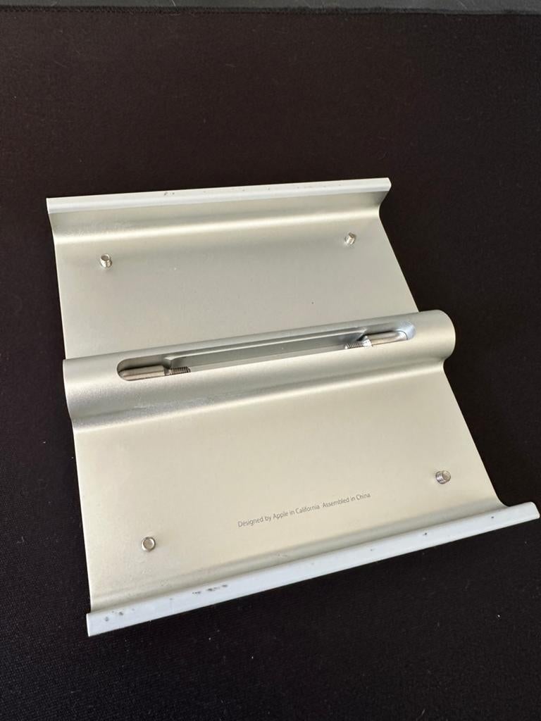Apple VESA Mount Adapter voor Cinema Display, Huis en Inrichting, Woonaccessoires | Wandplanken en Boekenplanken, Gebruikt, Ophalen of Verzenden
