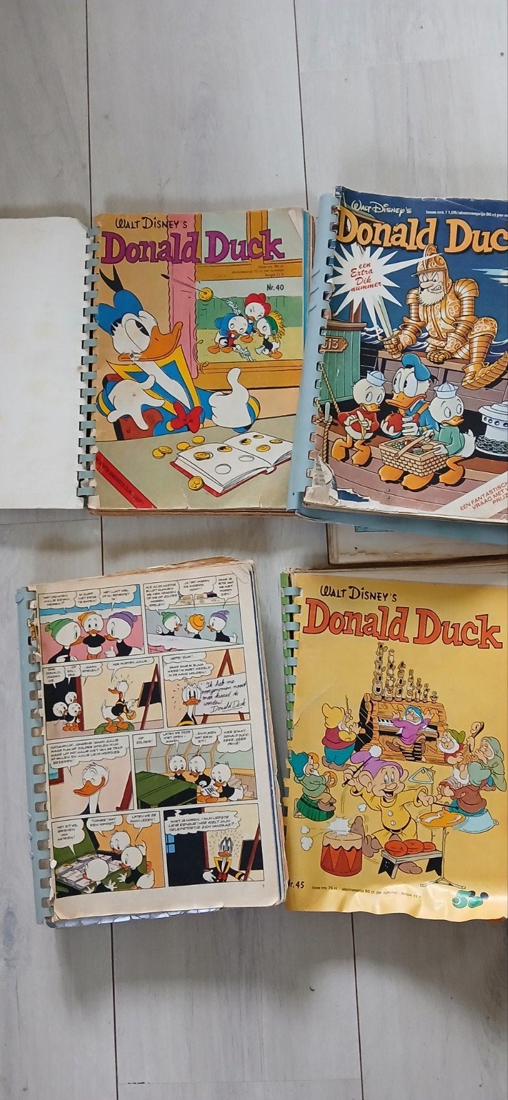 Gratis Donald Duck weekbladen in ringband div jaargangen, Meerdere stripboeken, Ophalen, Gelezen