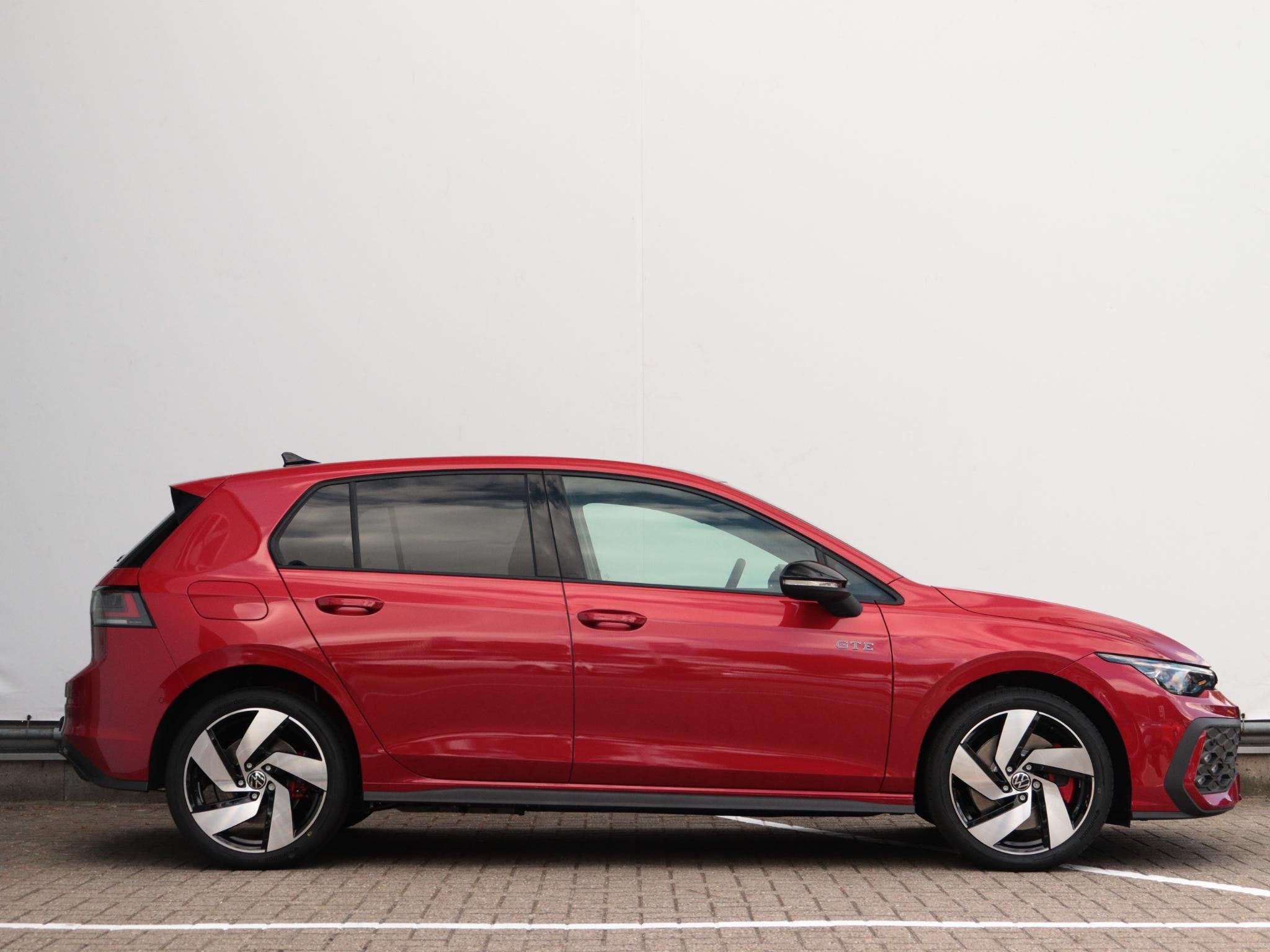 Volkswagen Golf GTE 1.5 eHybrid 272pk Trekhaak inklapbaar |, Automatische klimaatregeling, Stof, 1498 cc, 4 cilinders