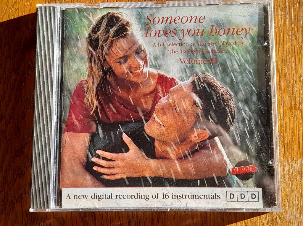 Twilight Orchestra – Someone Loves You Honey vol. 3 cd zgan, Ophalen of Verzenden, Zo goed als nieuw
