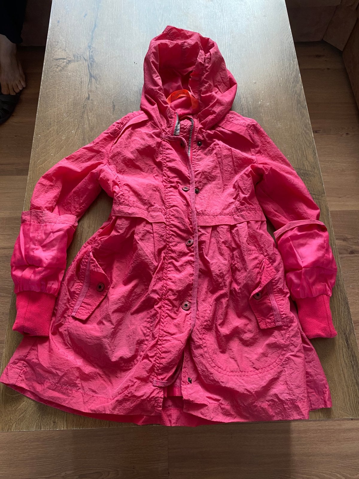 Regenjas meisje roze 122/128( brief geld alleen )., Ophalen of Verzenden, Zo goed als nieuw, Regenjas
