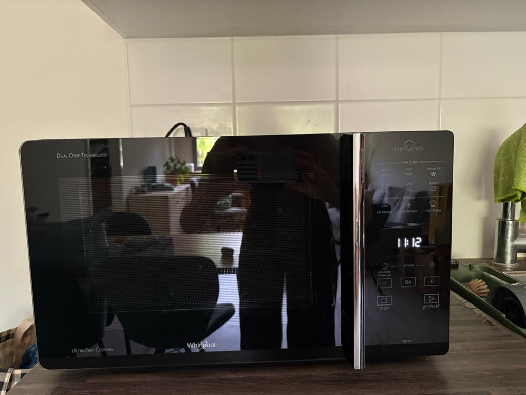 Whirlpool Combimagnetron, Ophalen, Minder dan 45 cm, Hete lucht, Zo goed als nieuw