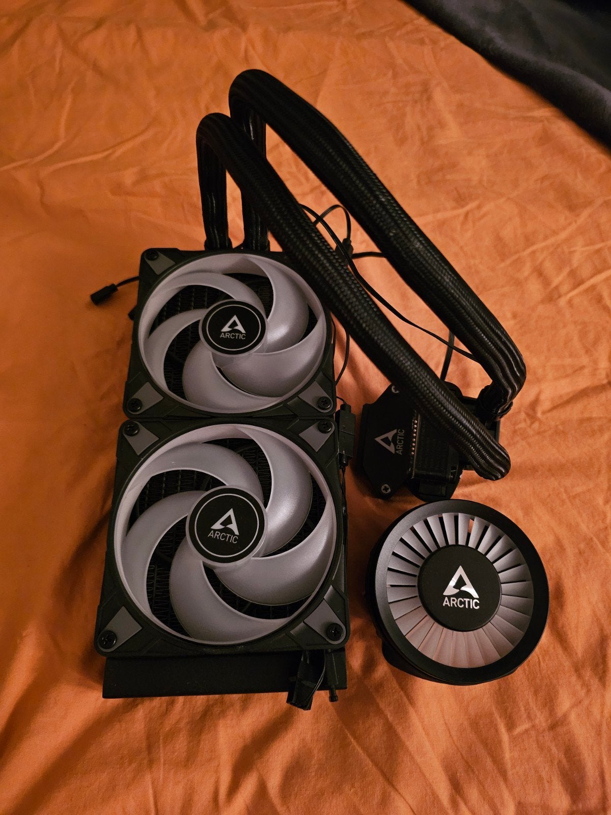 Arctic Liquid Freezer III 280 A-RGB CPU-koeler, Computers en Software, Computerkoelers, Ophalen of Verzenden