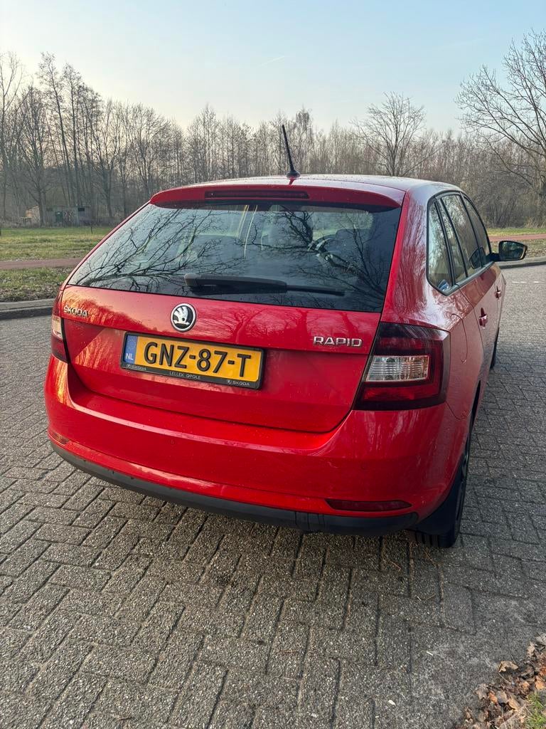 Skoda Rapid 1.4 TSI Automaat | DSG gereviseerd | Goed OH, Auto's, 1131 kg, 125 pk, 4 cilinders, 610 kg