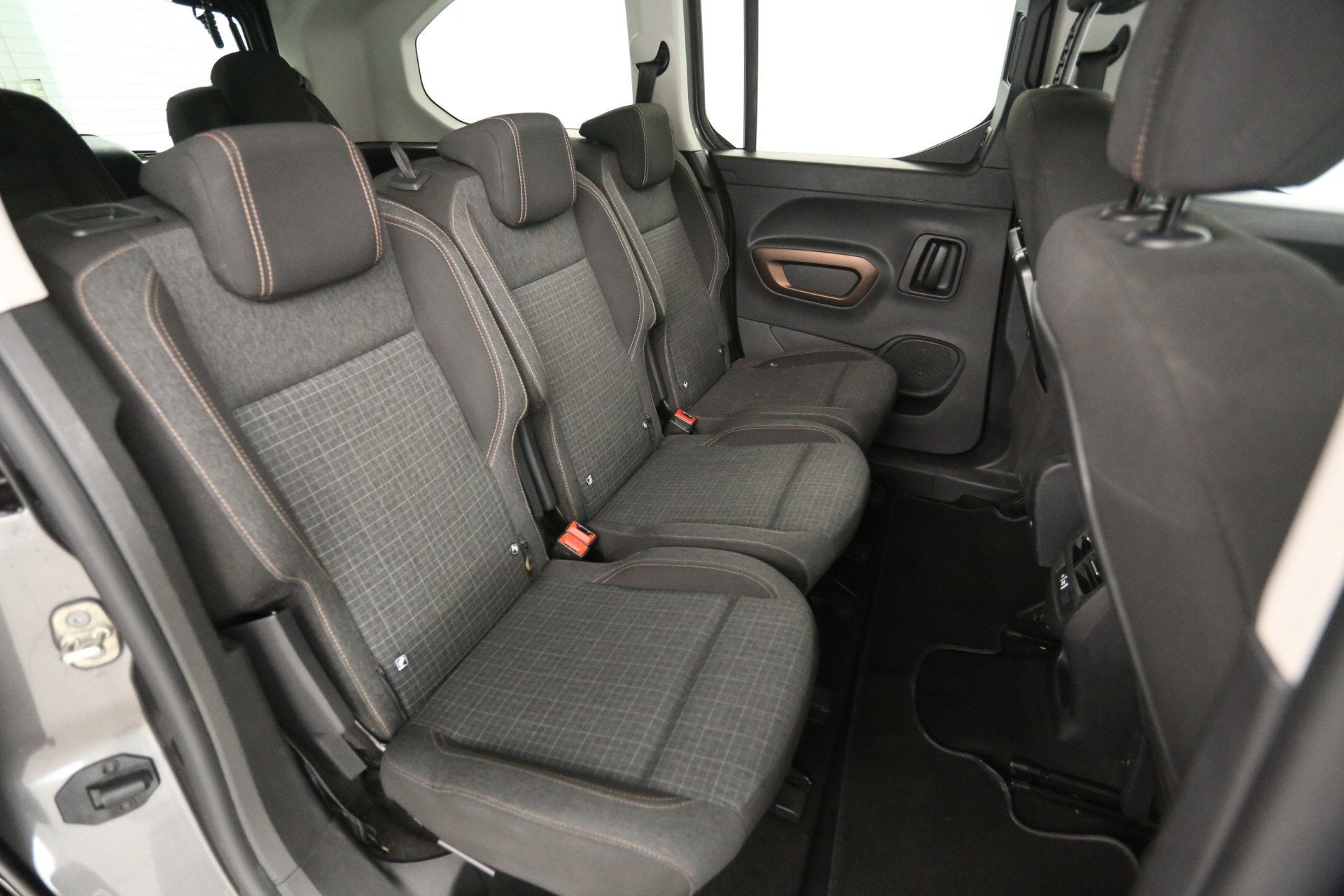 Foto 14 van Peugeot Rifter 1.2 Puretech L2 GT 7p. 131PK | Automaat | Cli