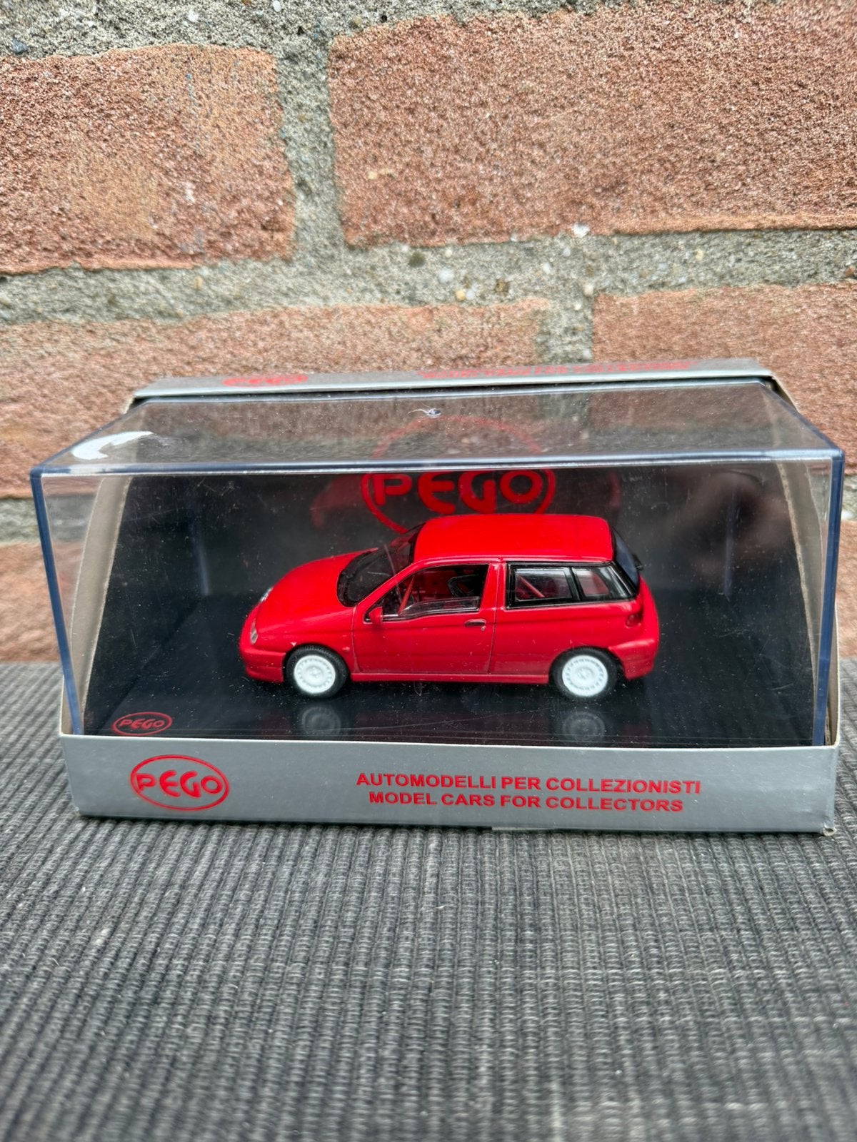 1:43 Pego Alfa Romeo 145 ……… 19,50, Ophalen of Verzenden, Zo goed als nieuw, Auto, Overige merken
