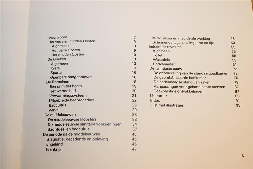 Sanitair — Bad & Toilet van Prehistorie tot Heden, Boeken, Ophalen of Verzenden, Gelezen, Europa