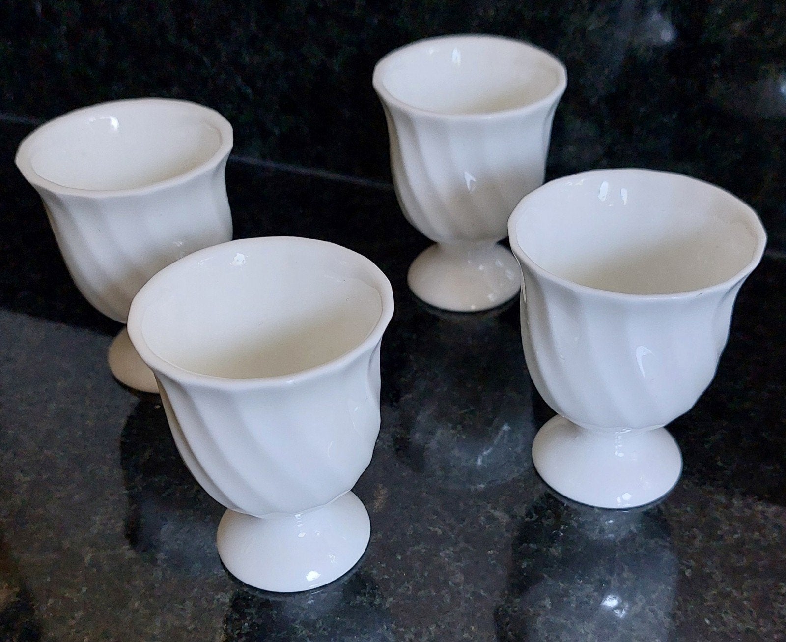 Prachtige 4 Wedgwood Candlelight eierdopjes als nieuw, Overige typen, Ophalen of Verzenden, Zo goed als nieuw, Wedgwood