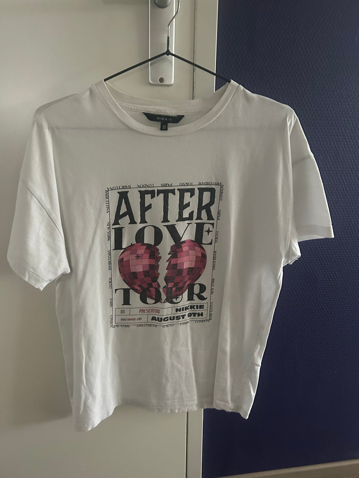 Nikkie T-shirt Maat 36 met 'After Love Tour' print, Wit, Ophalen of Verzenden, Korte mouw, Maat 36 (S)