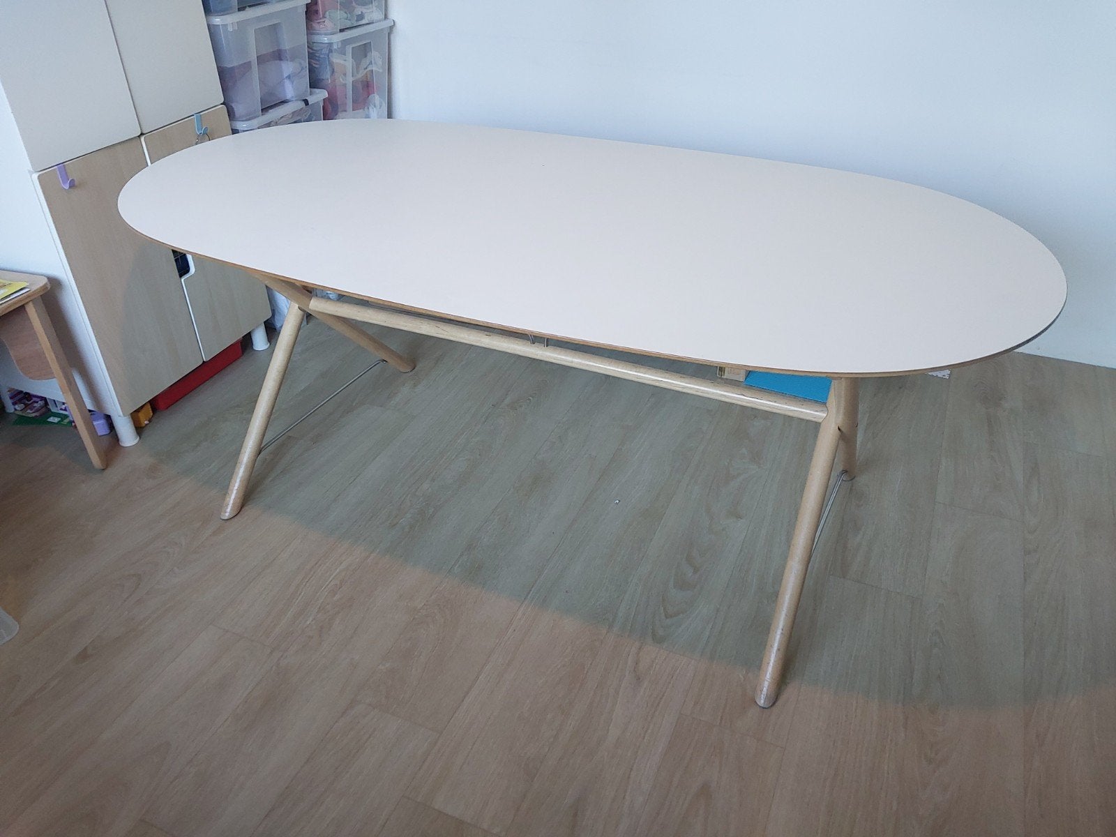 IKEA DALSHULT Ovale Eettafel - Gebruikt, Ophalen, Gebruikt, 50 tot 100 cm, Modern Scandinavisch