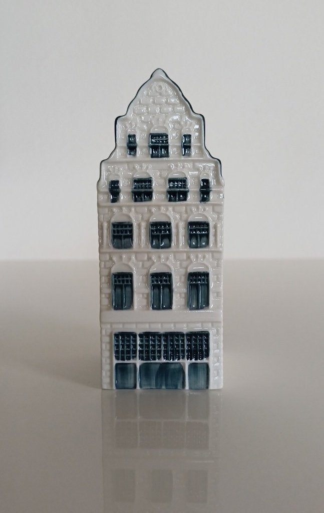 KLM huisje 41  – Sint Jacobsstraat 13 - Leeuwarden, Ophalen of Verzenden, Zo goed als nieuw, 41 t/m 60, Gevuld