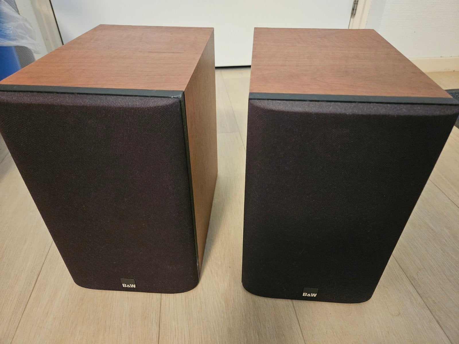 Bowers & Wilkins 686 Luidsprekers in nieuwstaat, Audio, Tv en Foto, Luidsprekers, Ophalen, Zo goed als nieuw, Bowers & Wilkins (B&W)