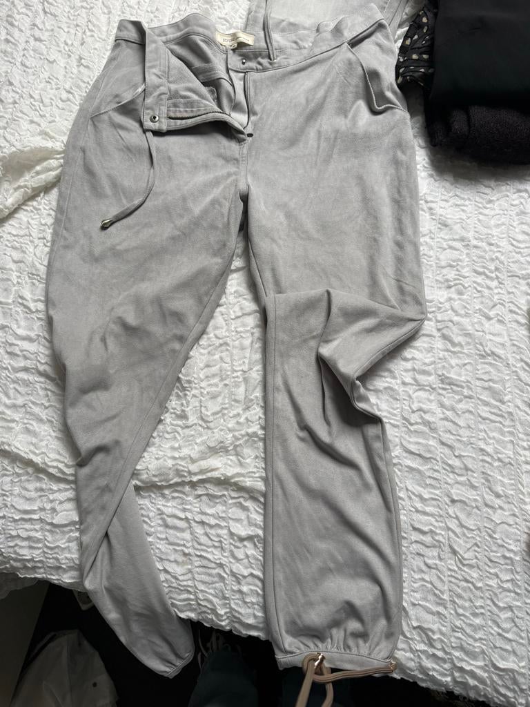 Grijze broek van Stroke by Berry Tielens, Maat 38/40 (M), Ophalen of Verzenden, Zo goed als nieuw, Grijs