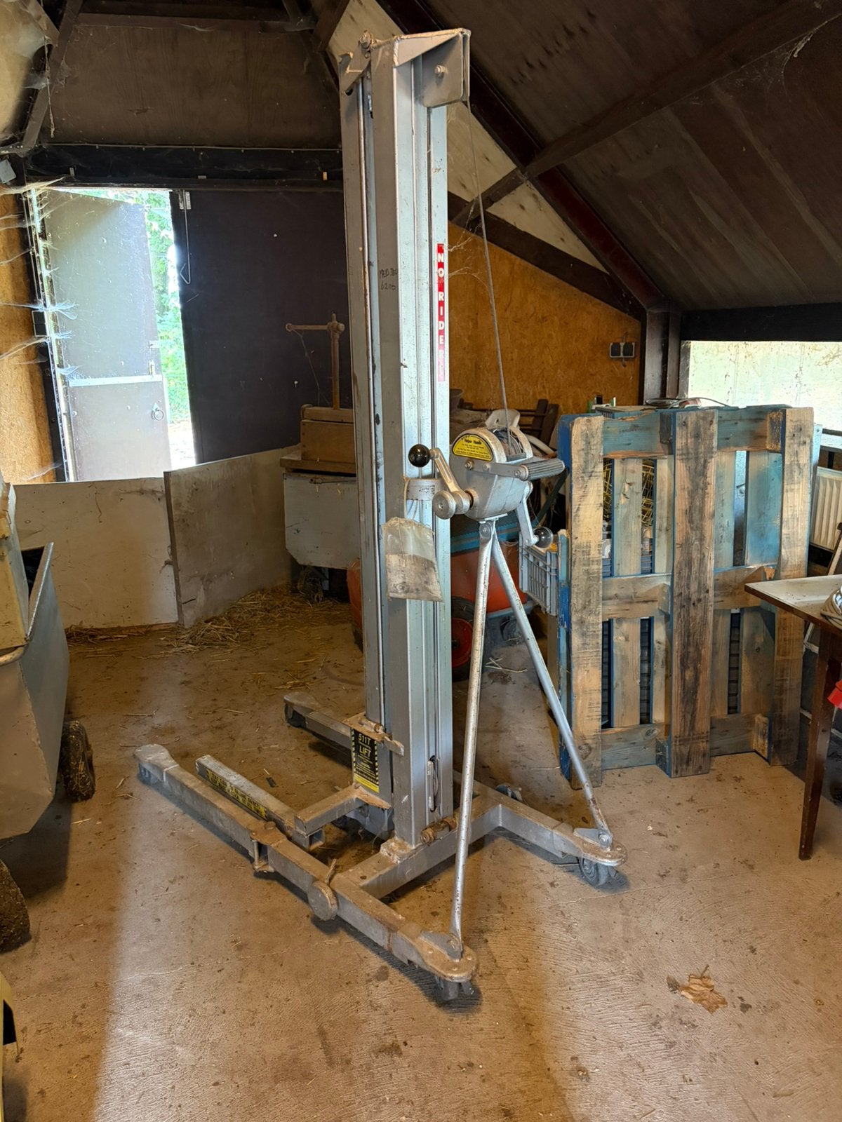 Mobiele kanalenlift, Ophalen, Gebruikt, Handmatig