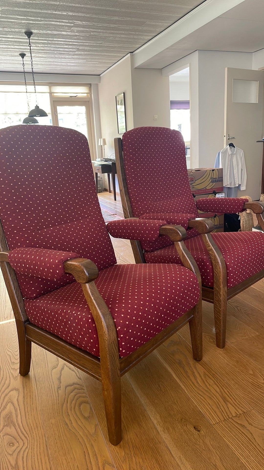 2 Fauteuils met hoge zit en hoge leuning, Huis en Inrichting, Ophalen, 75 tot 100 cm, Zo goed als nieuw, Stof