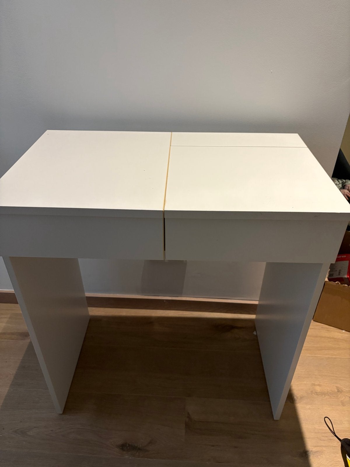 Ikea Makeup Tafeltje met Opbergruimte en Spiegel, Ophalen, Gebruikt, 50 tot 100 cm, Minder dan 100 cm