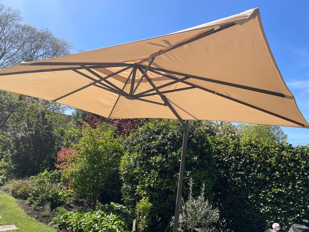 IKEA Zweefparasol, Tuin en Terras, Parasols, Ophalen, 2 tot 3 meter, Zweefparasol, Verstelbaar