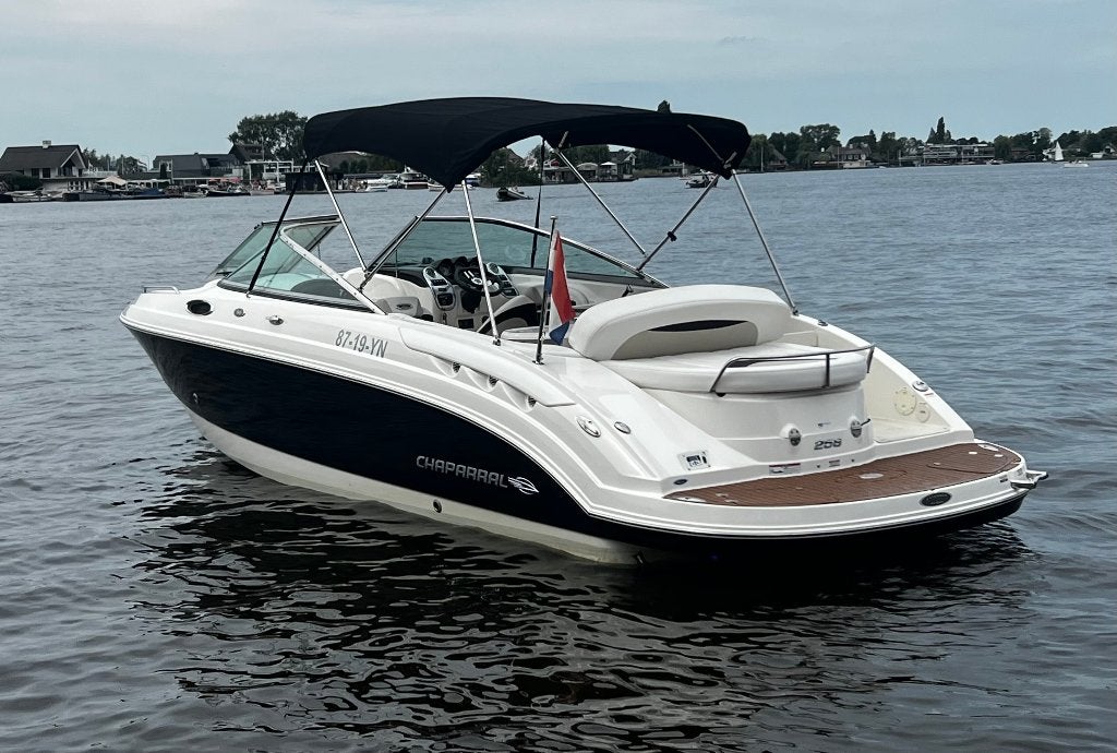 Chaparral 256 SSX, Ophalen, Binnenboordmotor, 200 pk of meer, 350 pk
