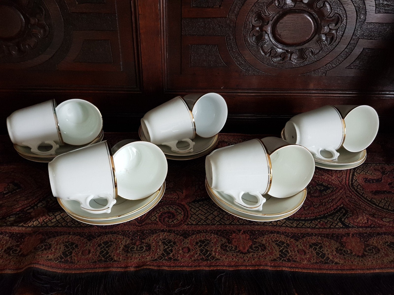 Set van 10 vintage porseleinen kopjes en schotels met gouden, Ophalen