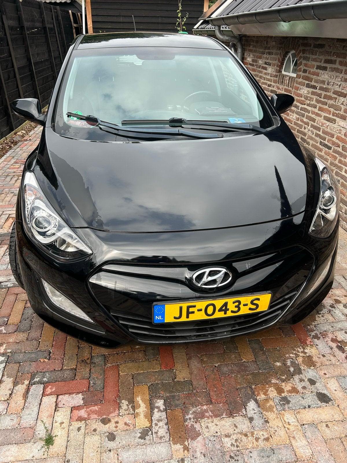 Hyundai i30 1.6 I Cvvt 5DR 2016 Zwart, Voorwielaandrijving, 1591 cc, 4 cilinders, Zwart