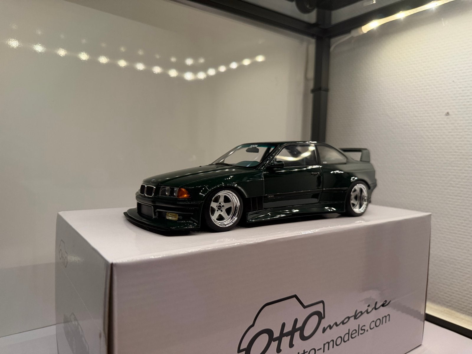 BMW E36 1:18 Khyzyl Saleem 367/999 OttOmobile, Ophalen of Verzenden, Nieuw, Auto, OttOMobile