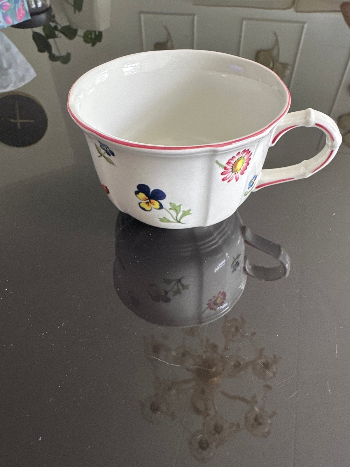 Villeroy & Boch Petite Fleur Kop en Schotel, Gebruikt, Ophalen of Verzenden, Overige stijlen, Kop(pen) en/of Schotel(s)