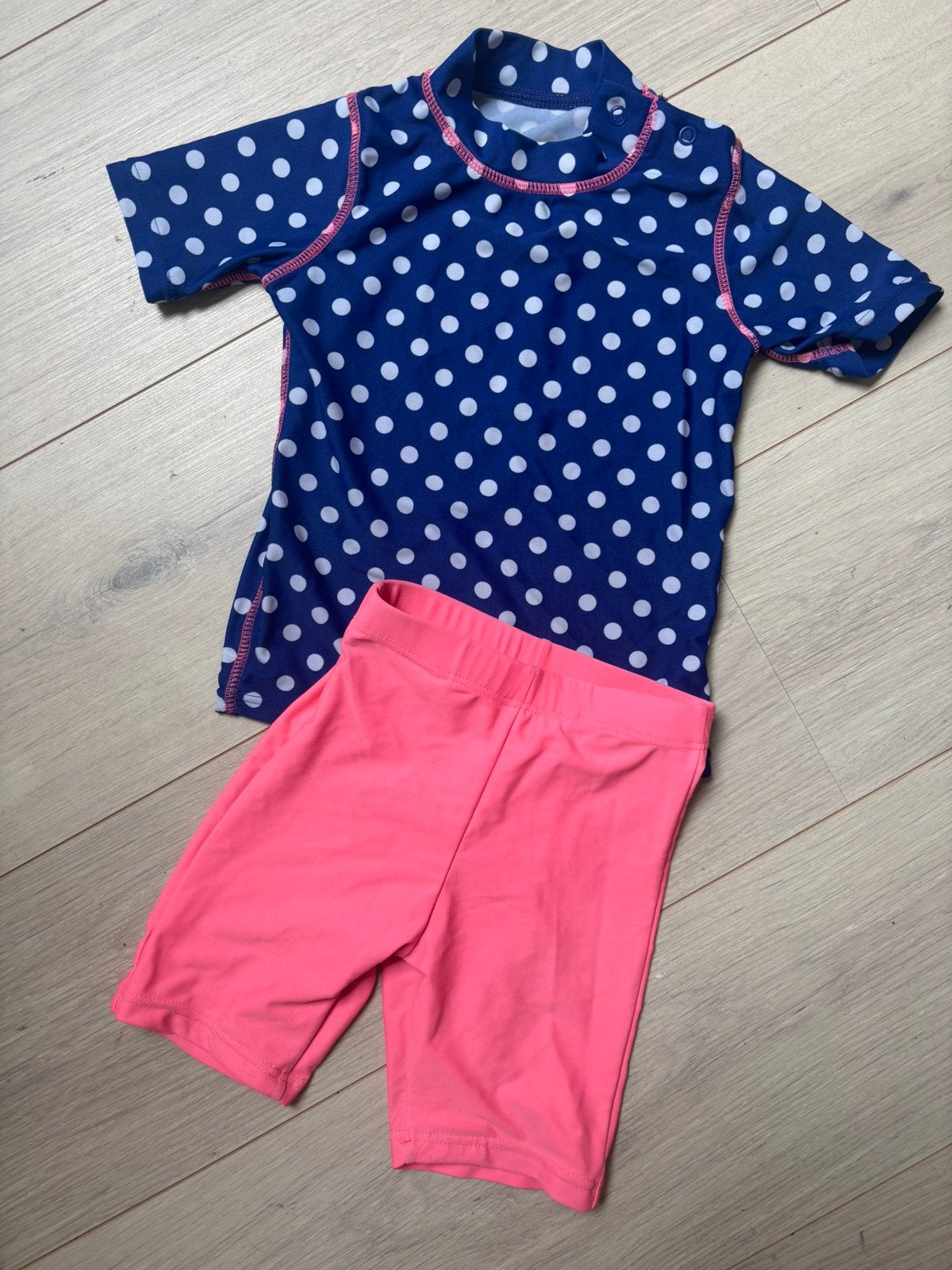 UV zwemkleding meisje maat 86/92, Kinderen en Baby's, Babykleding | Baby-zwemkleding, Gebruikt, Ophalen of Verzenden, Maat 86