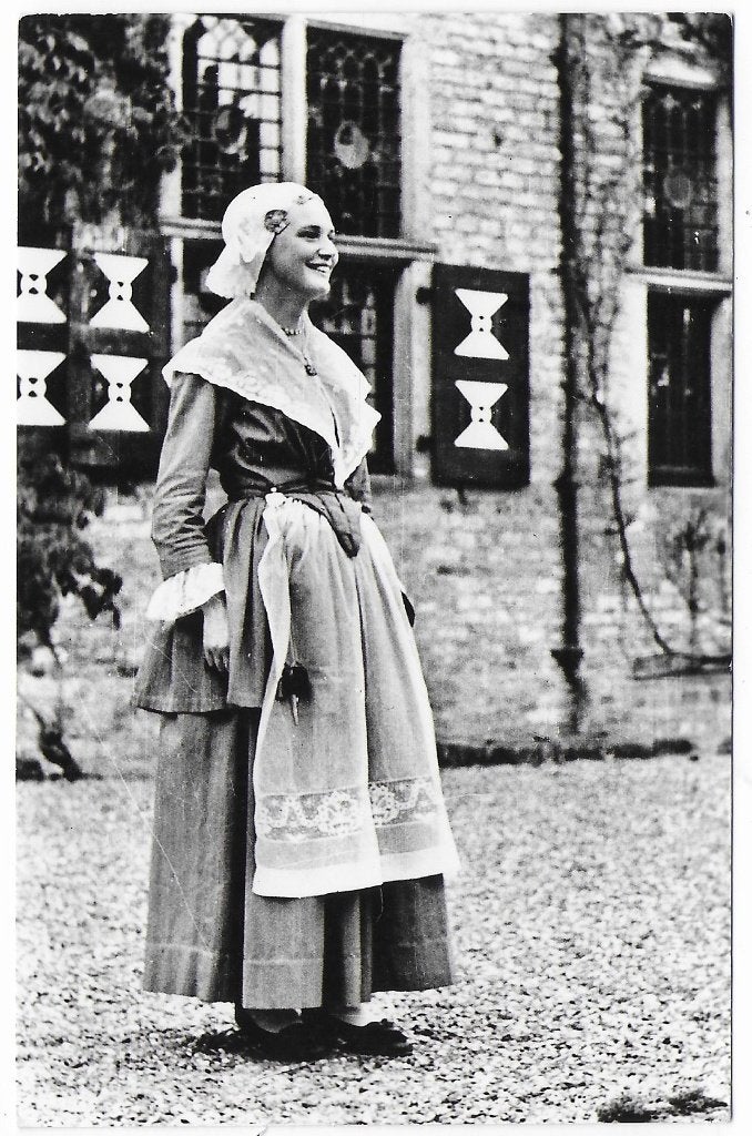 Friesland Klederdracht ongelopen ansichtkaart ( B7631 ), Ophalen of Verzenden, 1960 tot 1980, Ongelopen, Friesland