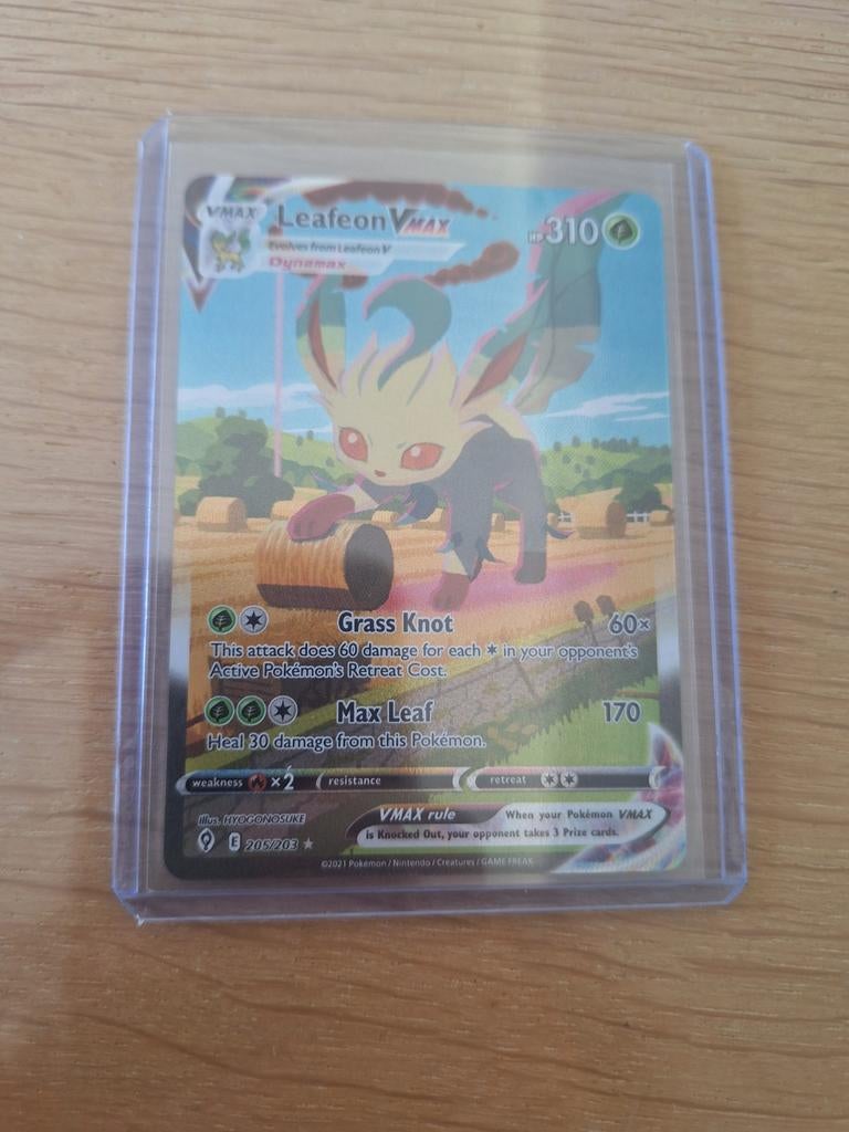 Pokemon leafeon vmax alt art Mint evolving skies, Ophalen of Verzenden, Zo goed als nieuw