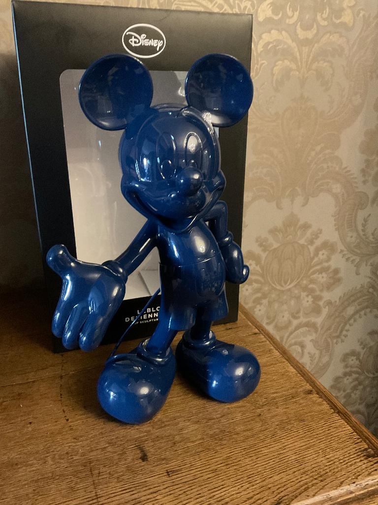 Mickey Beeld Leblon Delienne 30 cm Lacquered Blue Disney, Verzamelen, Ophalen of Verzenden, Overige figuren, Nieuw, Beeldje of Figuurtje