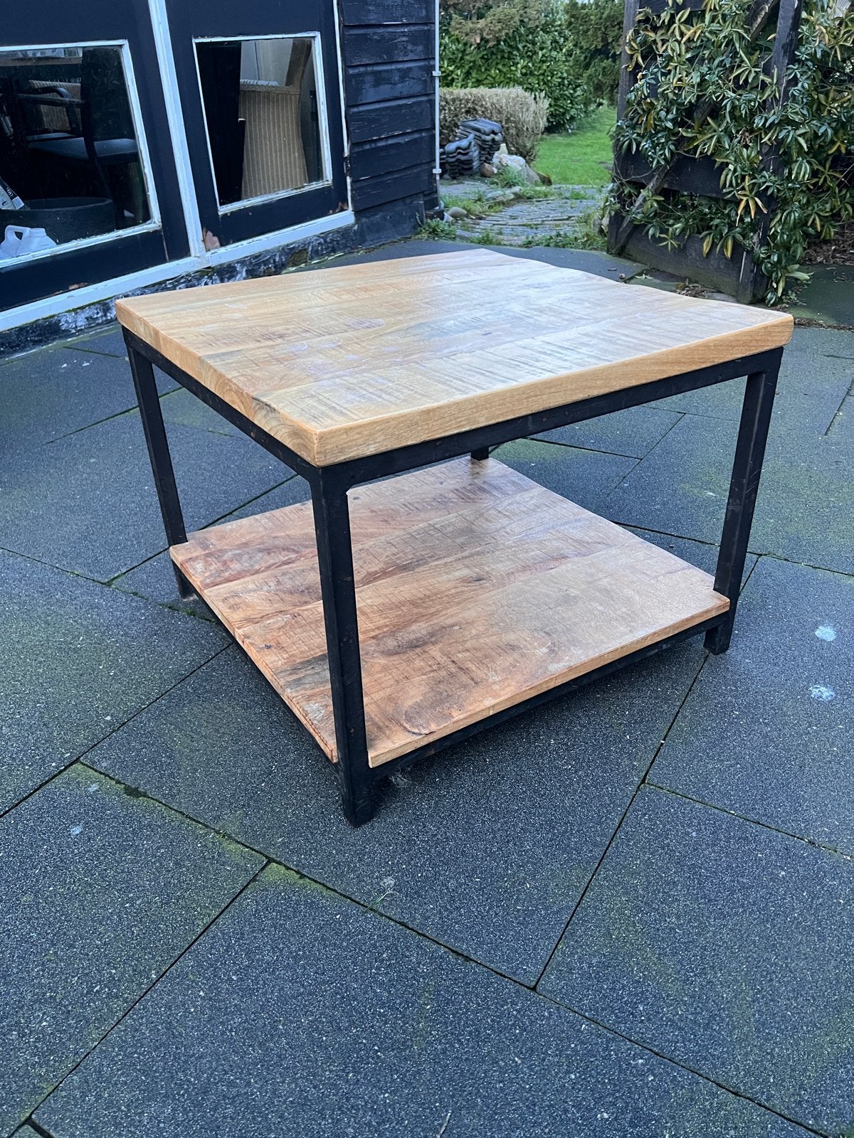 Industriële salontafel mangohout en metaal, Ophalen, Vierkant, 50 tot 100 cm, Zo goed als nieuw