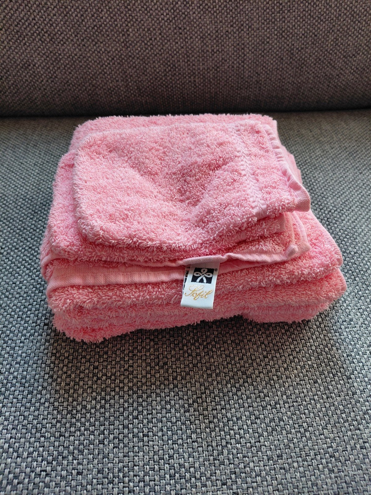 Badhanddoeken 2 stuks met washandjes, roze, Huis en Inrichting, Ophalen of Verzenden, Nieuw, Roze