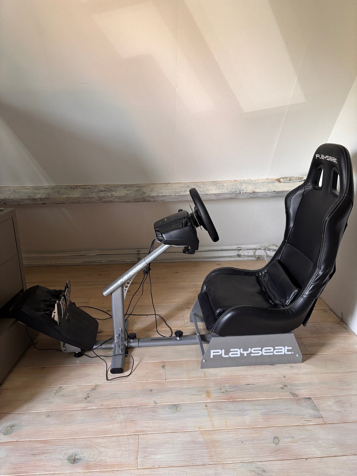 Playseat met Logitech G920 racestuur en pedalen, Spelcomputers en Games, Ophalen, Racestoel, Gebruikt, Force feedback