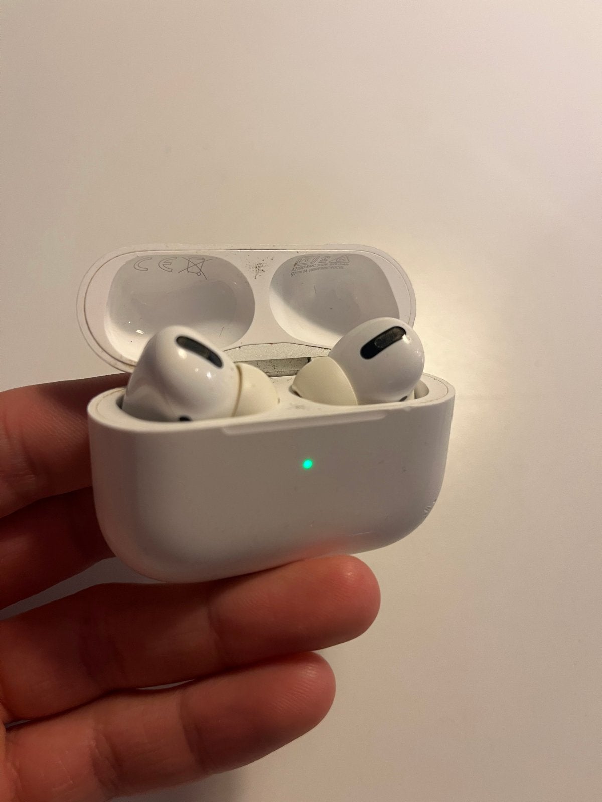 Apple AirPods Pro Orgineel (1e generatie) met oplaadcase, In-ear, Gebruikt, Bluetooth, Ophalen of Verzenden
