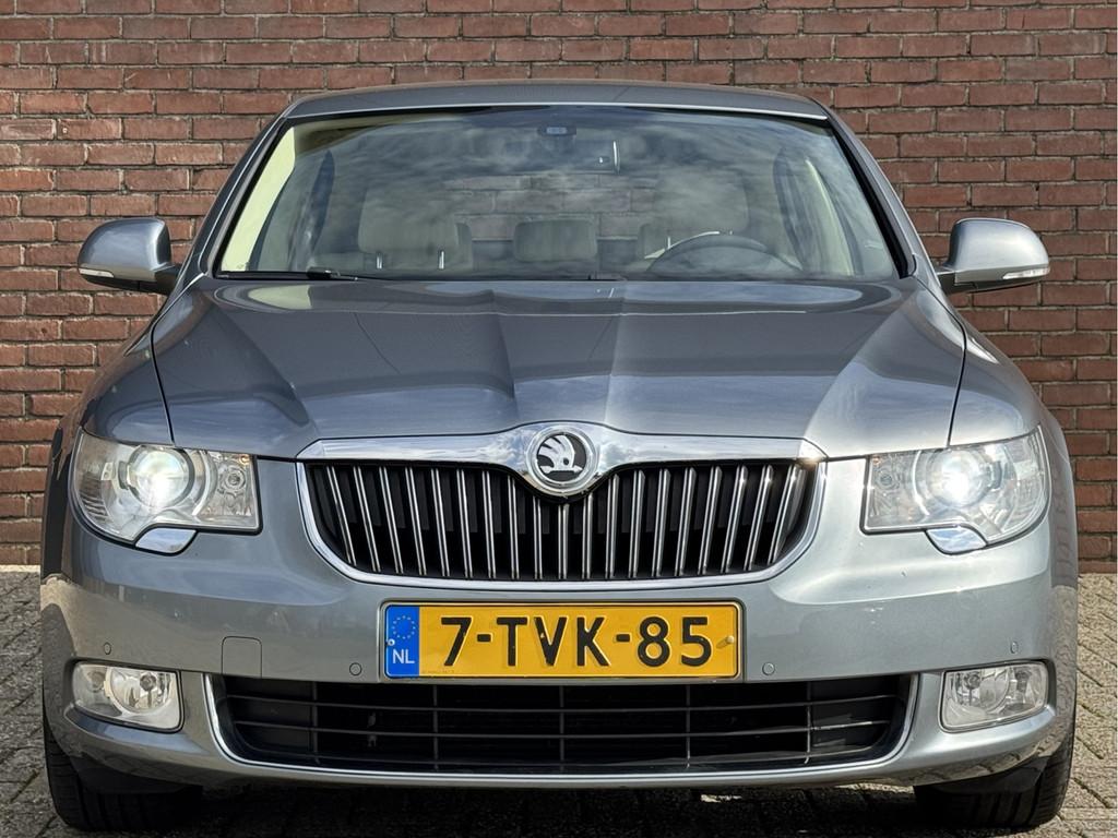Skoda Superb 1.4 TSI COMFORT BUSINESS LINE | NAVI! | CLIMA!, Auto's, Voorwielaandrijving, Euro 5, 15 km/l, Gebruikt
