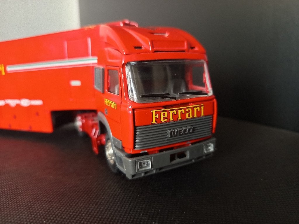 Ferrari Transporter OldCars, Ophalen of Verzenden, Zo goed als nieuw, Bus of Vrachtwagen, Overige merken