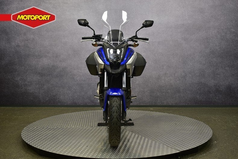 Honda NC 750 X (bj 2016), Info@motoportwormerveer.nl, Honda Motor Europe, Bedrijf, Crystal Bldng B-Unit B11.2 Rivium Blv200
2909 LK  Capelle aan den IJsel, NL