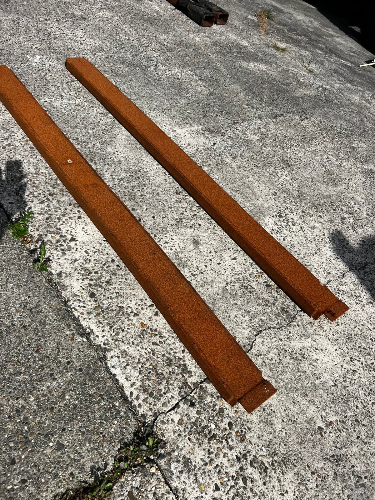 2 sets lange heftruck lepels €75,-, Ophalen