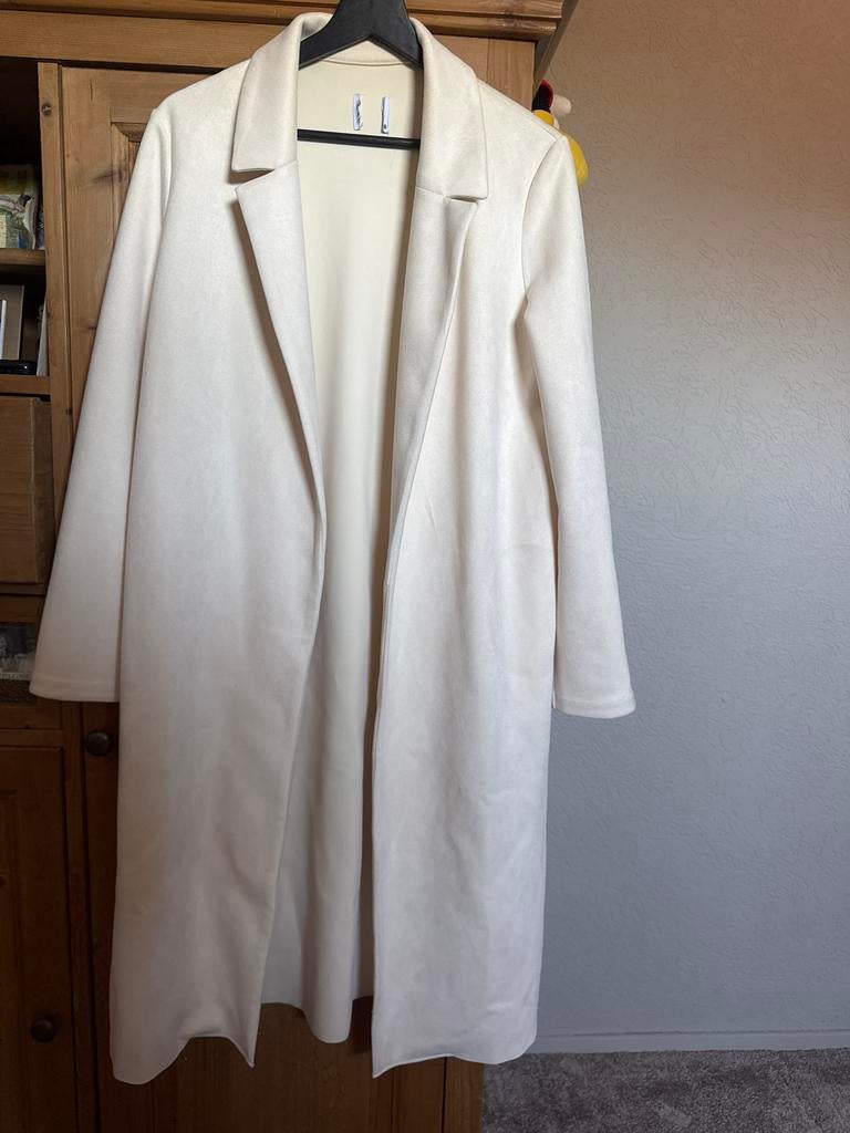 Lichtbeige lange jas, maat M, Kleding | Dames, Ophalen of Verzenden, Zo goed als nieuw, Maat 38/40 (M), Beige