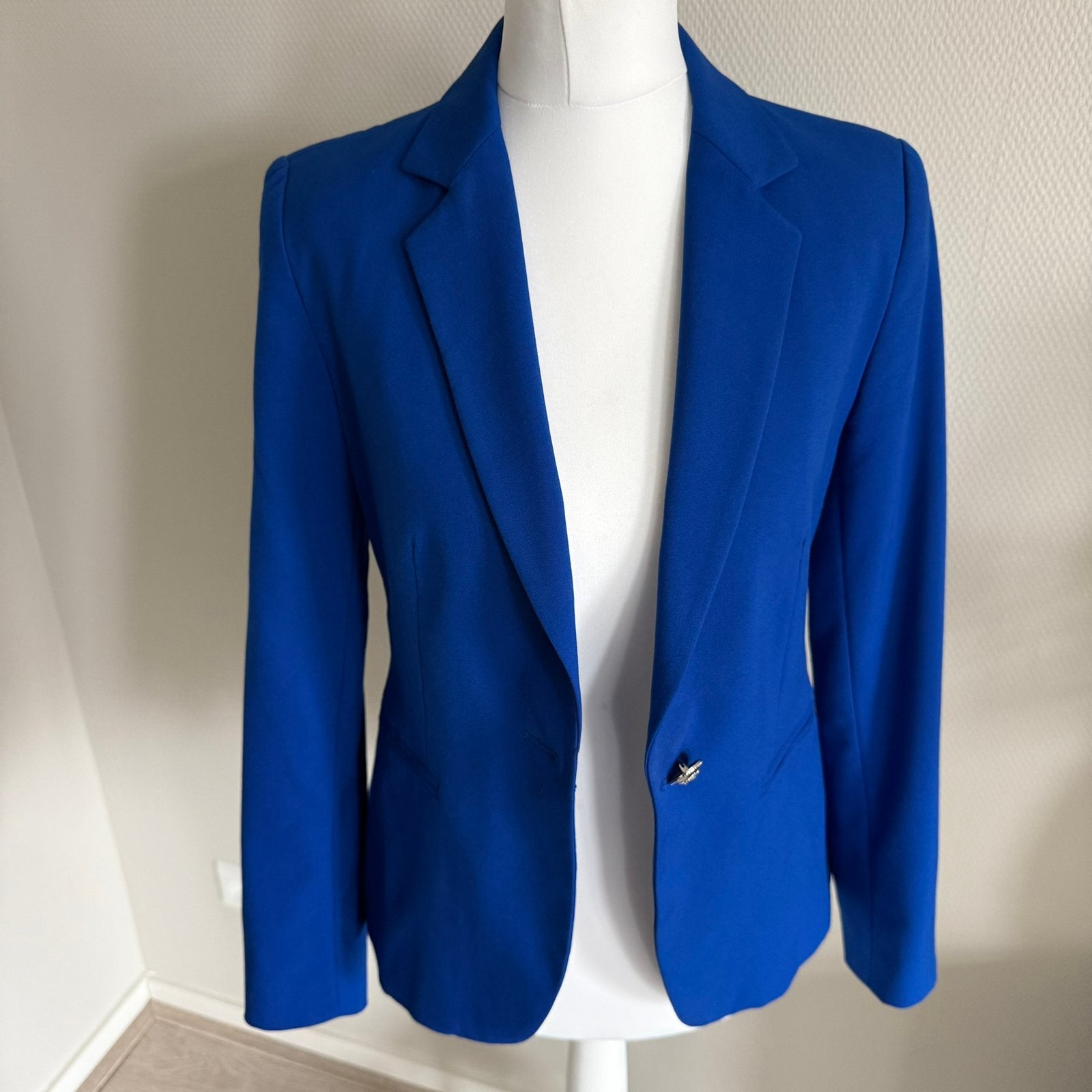Als nieuw! Blauwe Zara Blazer maat XS 34 blauw jasje colbert, Kleding | Dames, Ophalen of Verzenden, Zo goed als nieuw, Maat 34 (XS) of kleiner