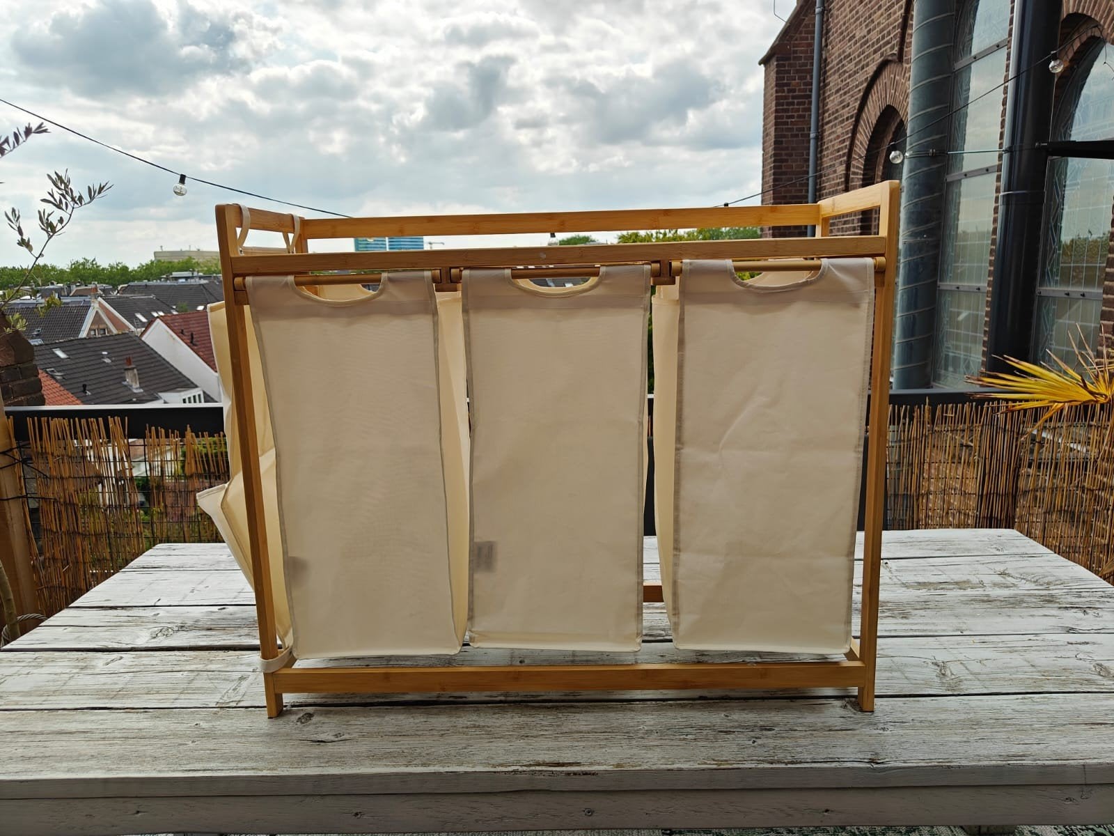 Bamboe wasmand met 3 vakken en opbergplank, Huis en Inrichting, Ophalen, Zo goed als nieuw
