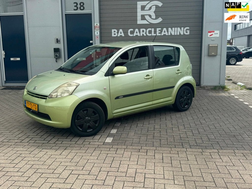 Daihatsu Sirion 2 1.3-16V Comfort | Airco | 4x elek.ramen, Auto's, Daihatsu, Voorwielaandrijving, Gebruikt, 31 €/maand, 4 cilinders