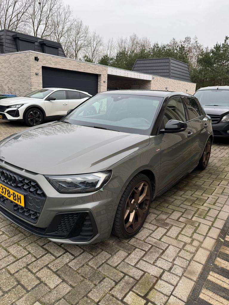 Audi A1 / S-Line Edition one / TFSI 30, A1, 1100 kg, 115 pk, Particulier