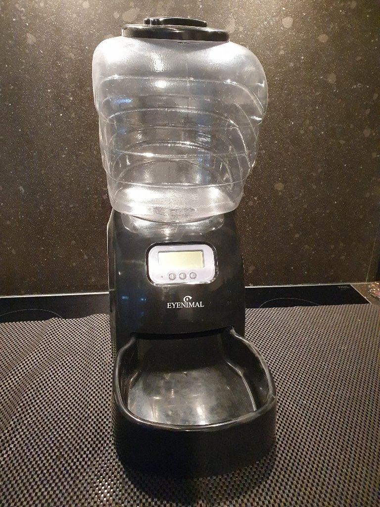 Brokken distribueerder, honden en katten, Dieren en Toebehoren, Ophalen, Gebruikt