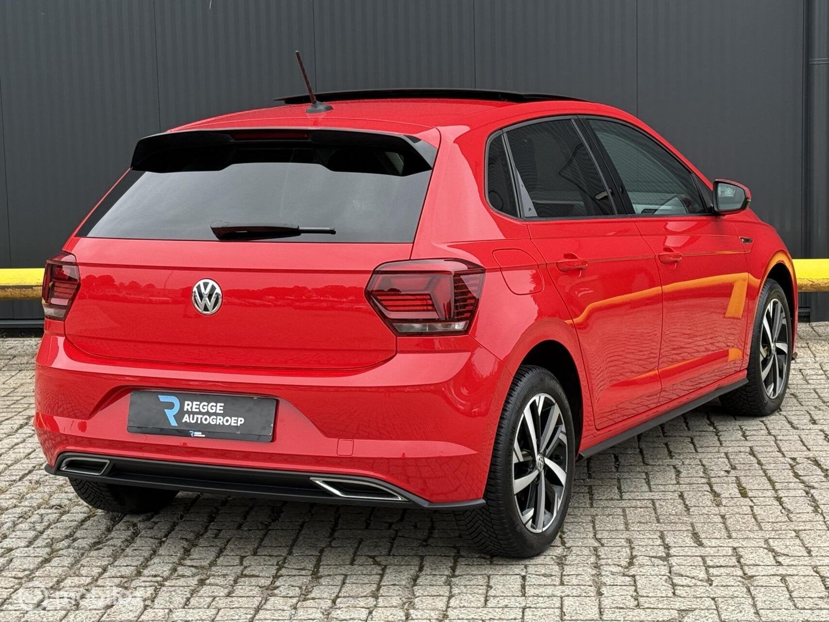 Volkswagen Polo 1.0 TSI R-Line Beats | PANORAMADAK |, Auto's, Voorwielaandrijving, Euro 6, Automatische klimaatregeling, 23 km/l