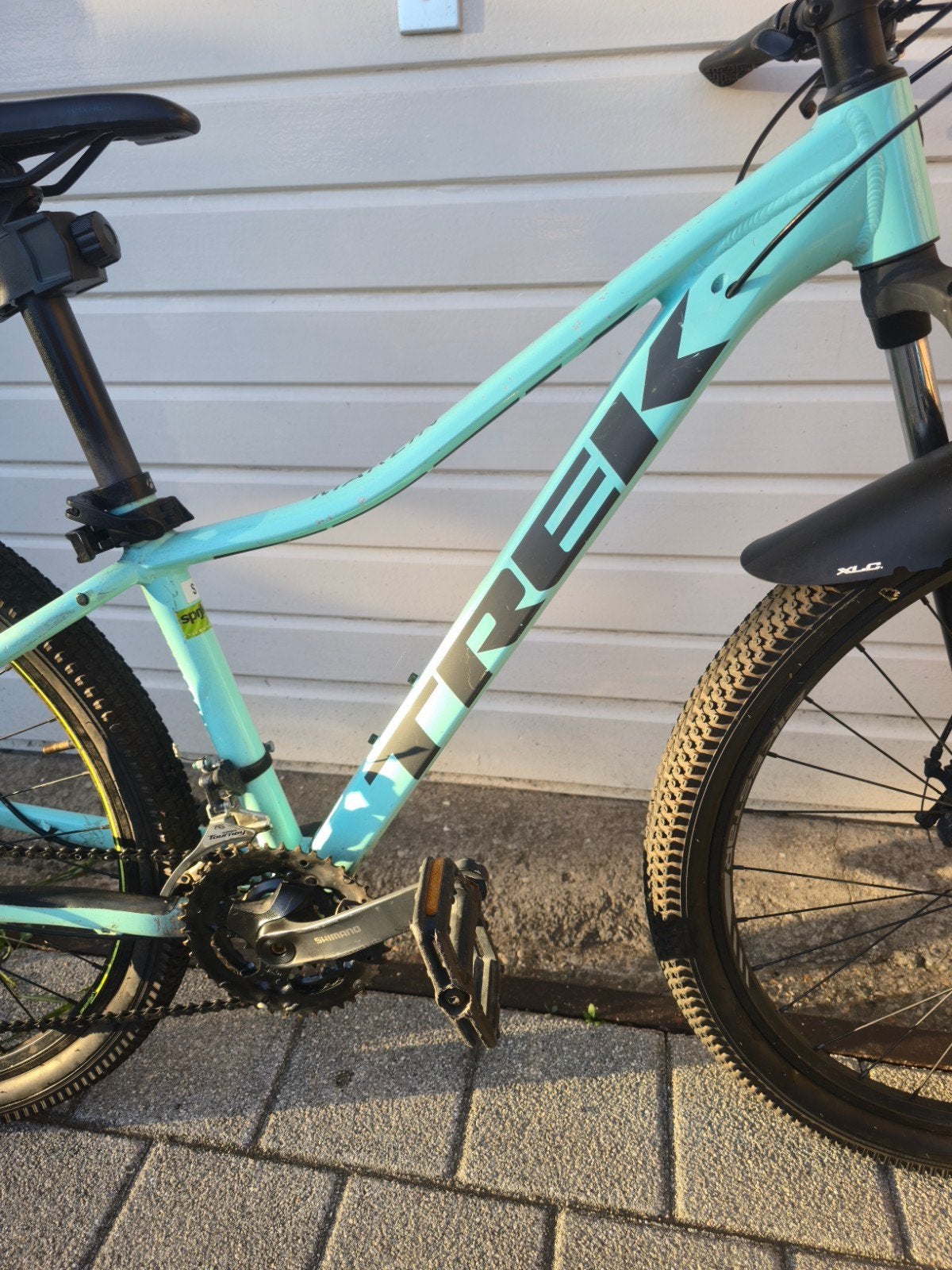 Foto 3 van Trek Marlin 4 Mountainbike - Zo goed als nieuw