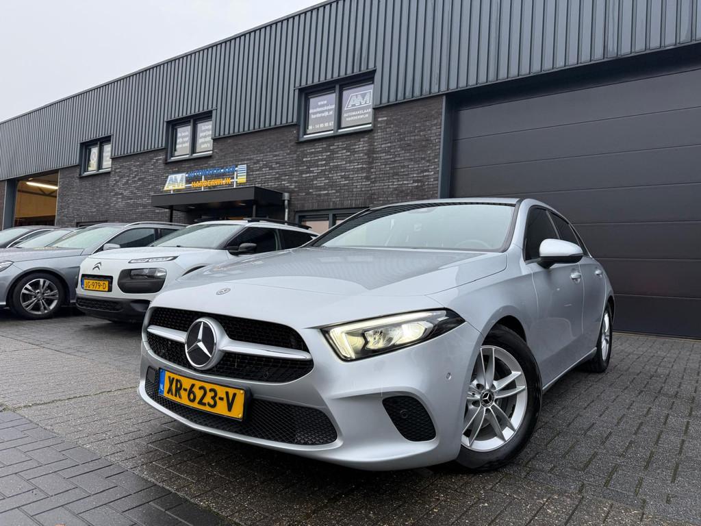 Mercedes-Benz A-Klasse 180 Business Solution | 12MND GARANTI, 136 pk, Gebruikt, 4 cilinders, Leder en Stof
